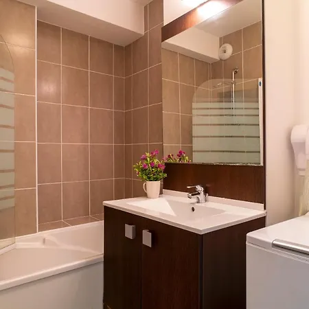 L'arvor - Appt Piscine Et Sauna Partages Апартаменты *